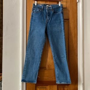 Levi’s Wedgie Straight Jean